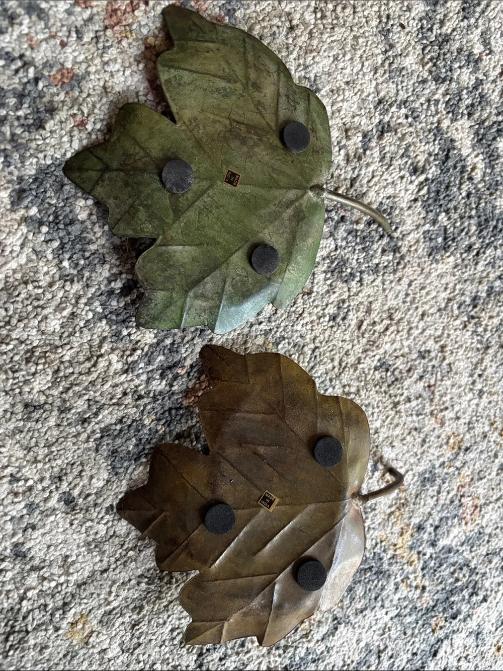 Metal Leaf Decor Accent Pair in Green and Antique Gold